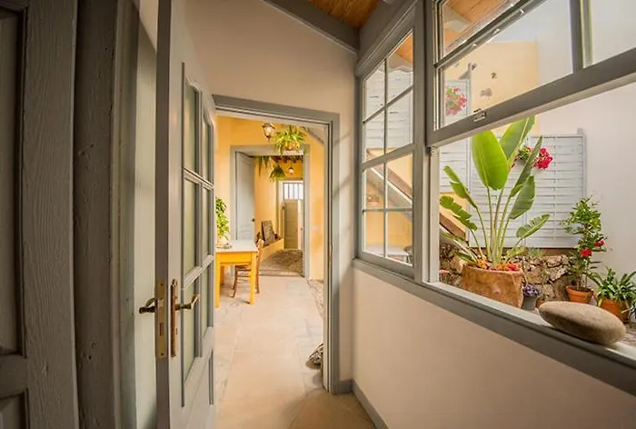 Mi Casa Es Tu Casa Guía de Isora